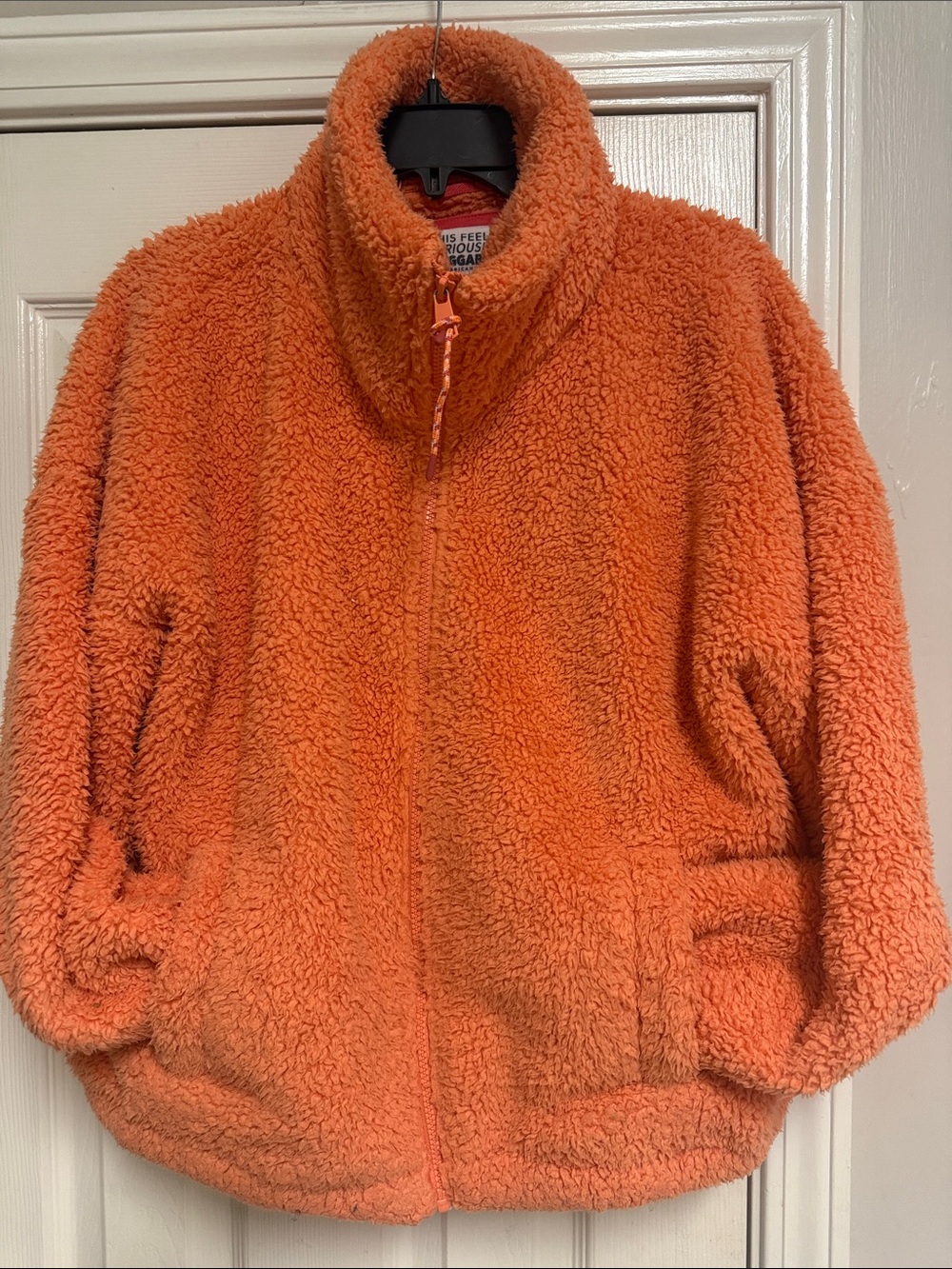 American Eagle. This Feels Seriously HUGGABLE Cozy Orange Sherpa Zip-Up Jacket - Picture 4 of 14